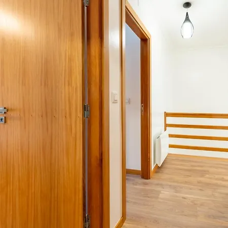 Casas & T2 Mathys Apartamento *